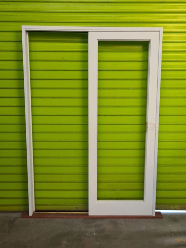 Xo Sliding Door