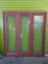 Single Light 3 Door Bifold