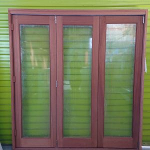 Single Light 3 Door Bifold