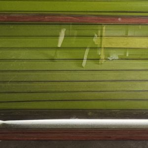 fixed glass in frame