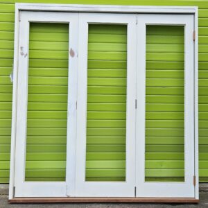 2400 x 2239 3 door bifold
