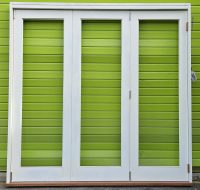 2400x2389 3 door slider