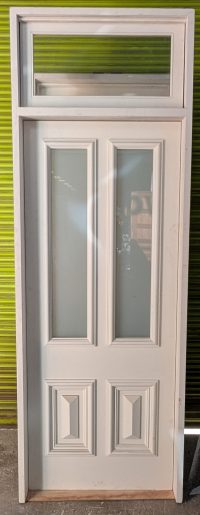 glazed cricket bat with transom