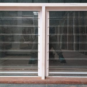 1081x900 152mm louvre window (copy)