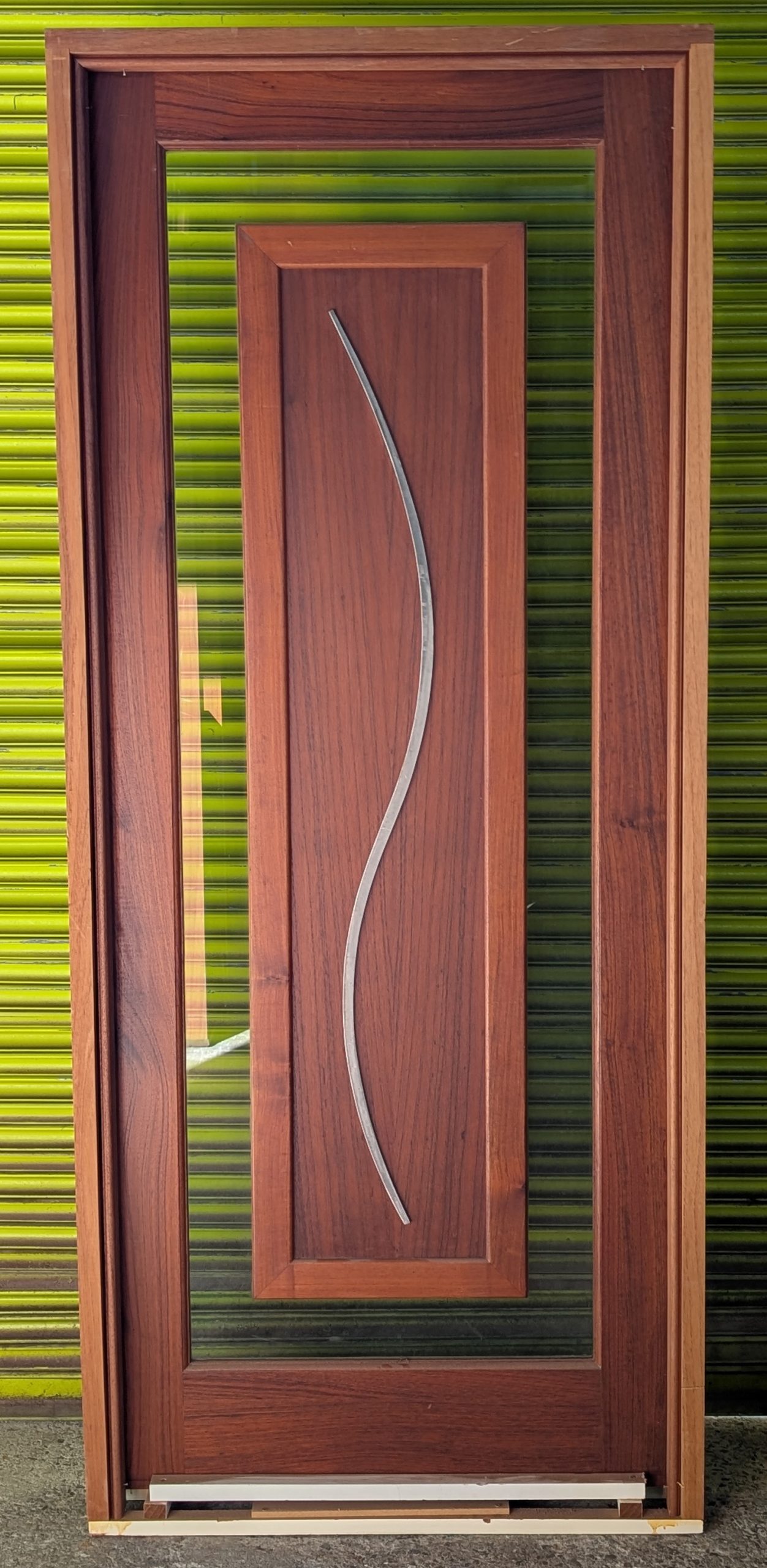 2105x895 sabu door in frame