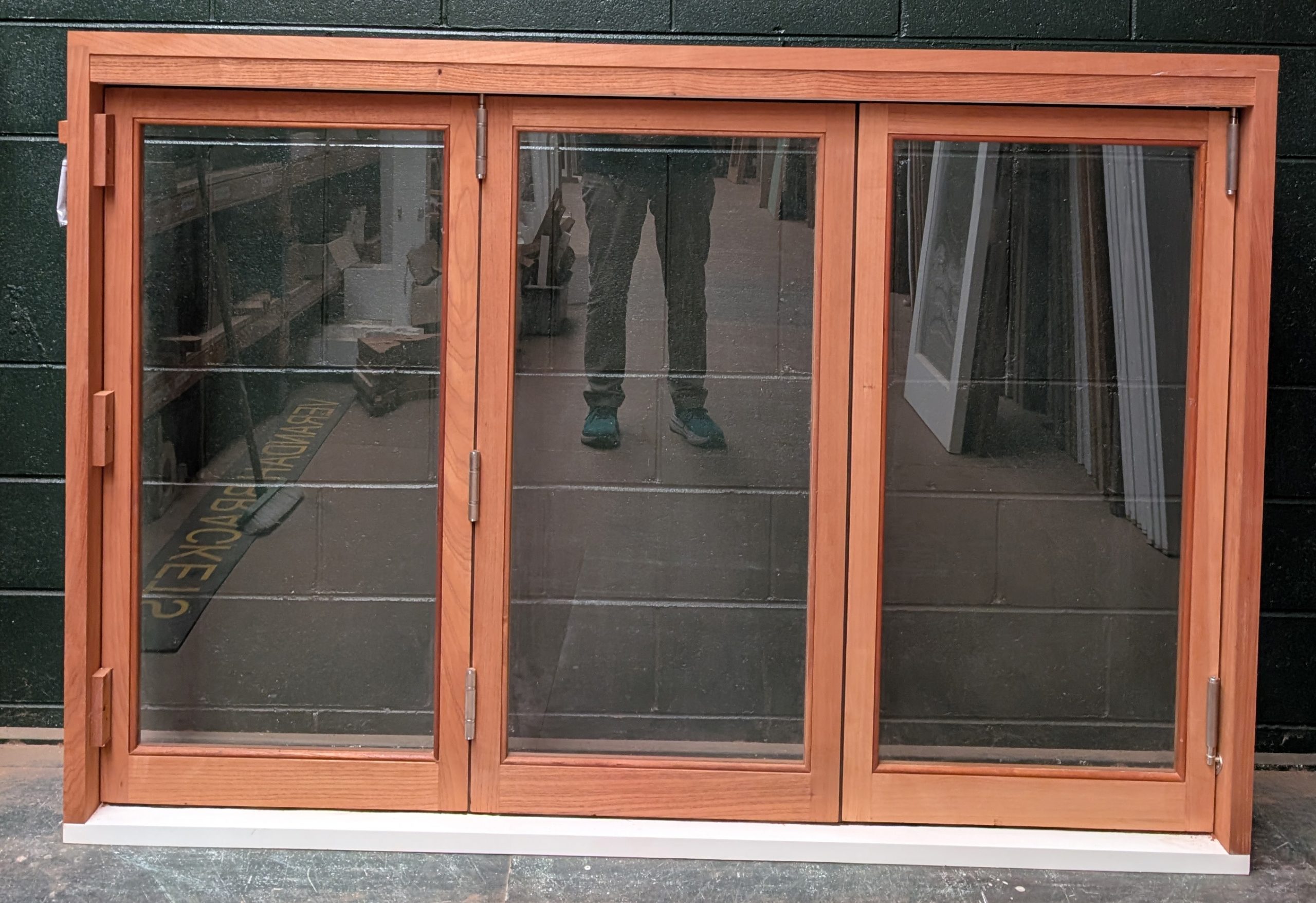 1202x1798 single light 3 sash bifold window