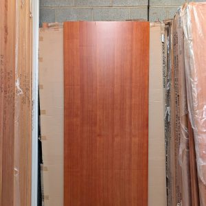 Flush veneer door internal