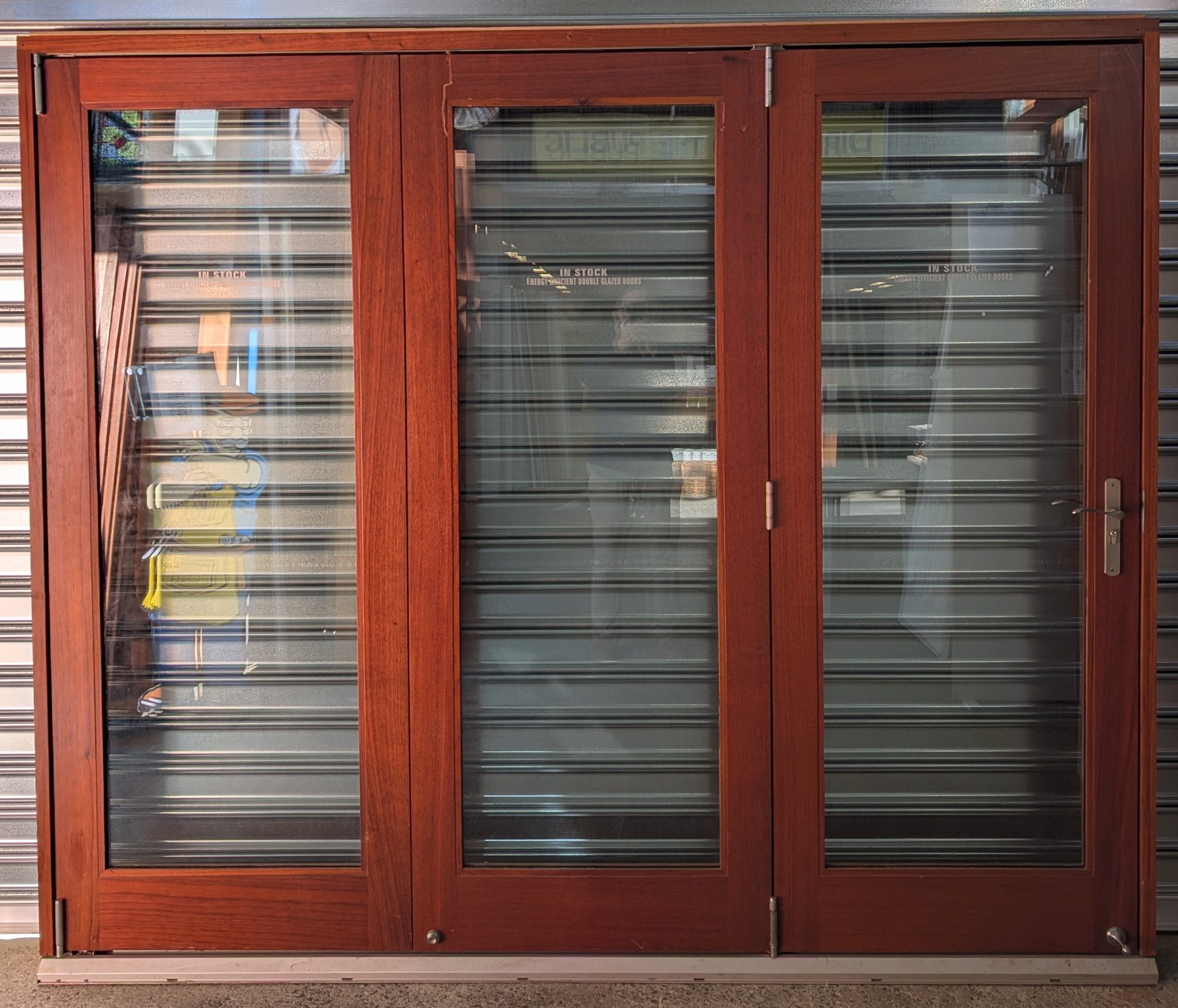 Single light 3 door bifold