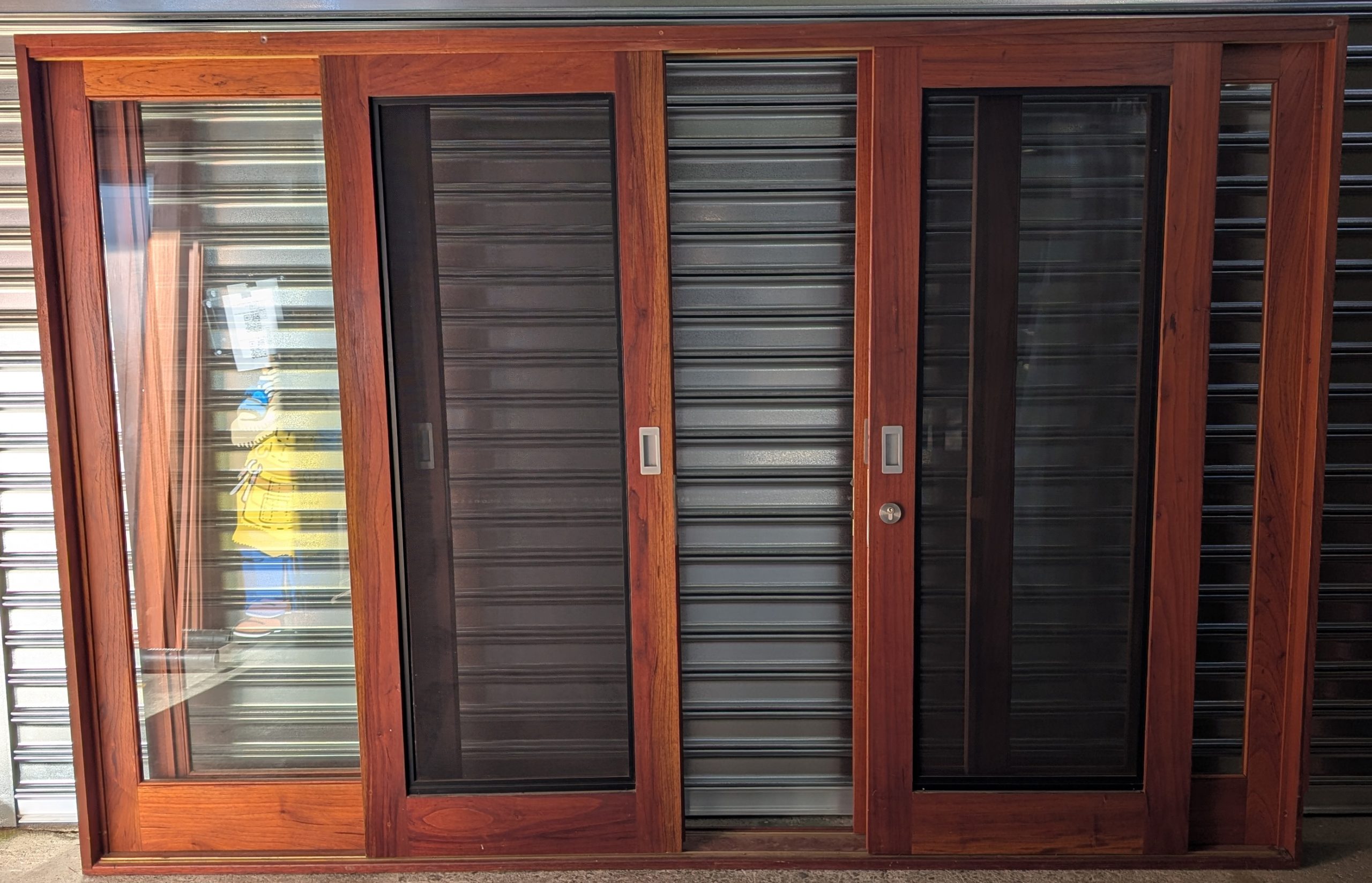 single light: 4 doors (2 sliding) - OXXO