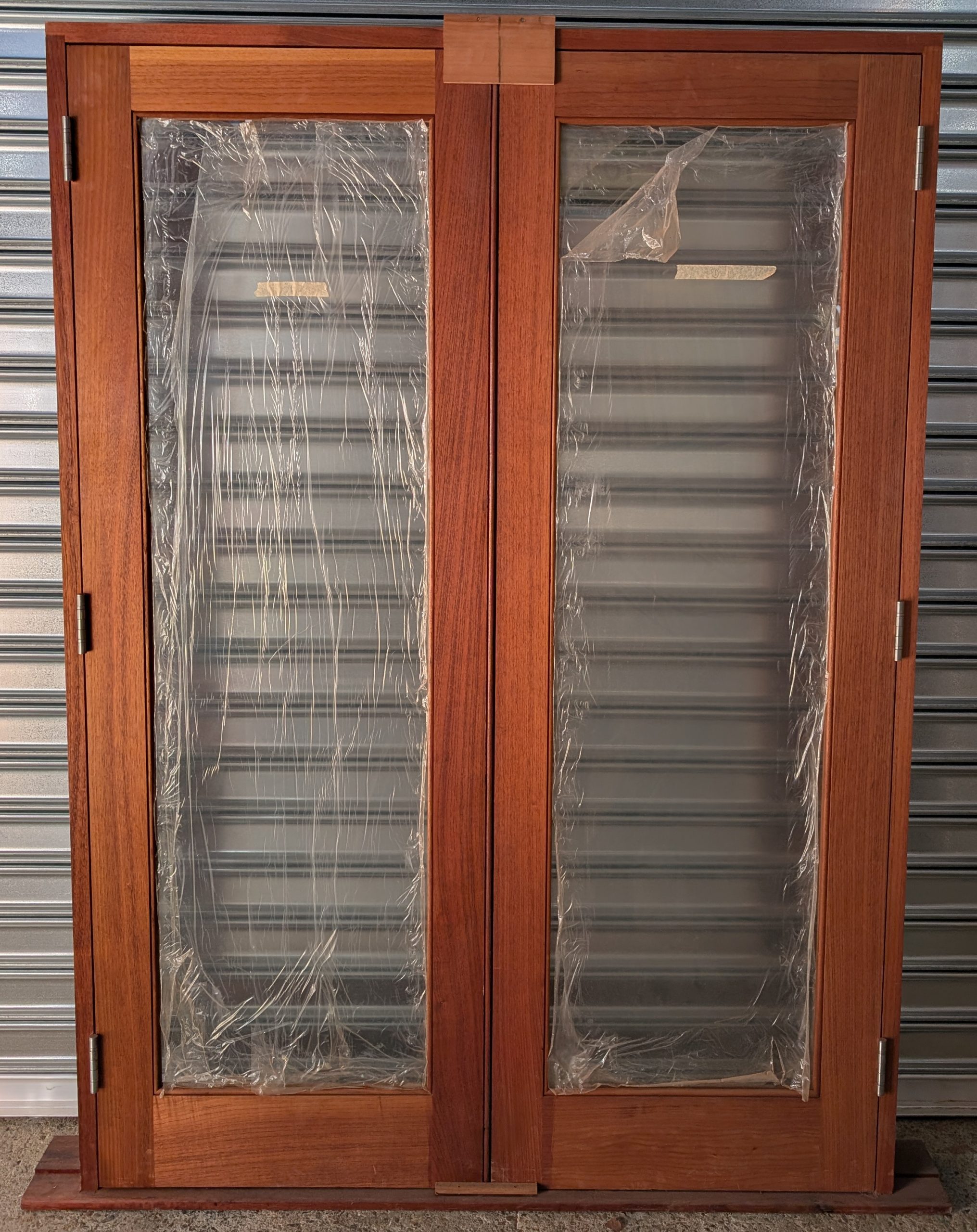Single light double door entry
